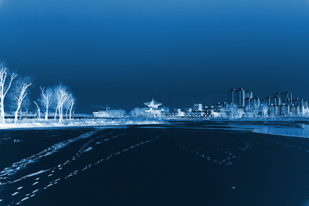 LUANNAN COUNTY - DECEMBER 26: The snow-covered landscape in the Beihe Park on december 26, 2013, Luannan County, Hebei Province, China.のeditorial素材