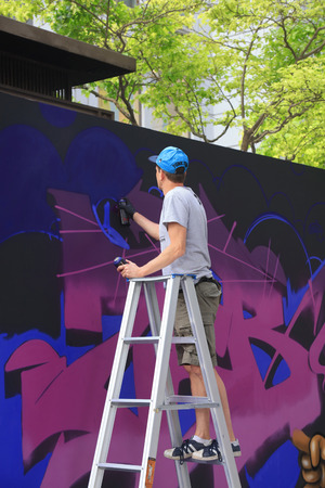 Beijing - May 8: wall painting production engineering, May 8, 2016, Beijing, Chinaのeditorial素材