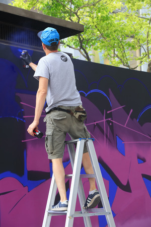 Beijing - May 8: wall painting production engineering, May 8, 2016, Beijing, Chinaのeditorial素材