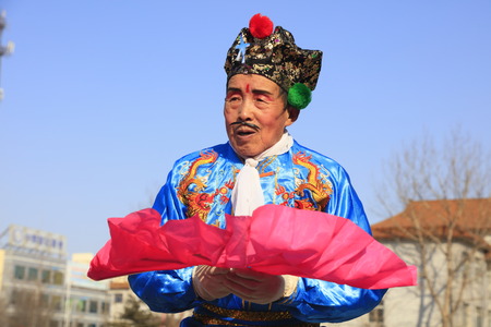 Luannan County - February 8, 2017: Chinese folk Yangko performance, Luannan County, Hebei Province, Chinaのeditorial素材
