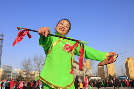 Luannan County - February 8, 2017: Chinese folk Yangko performance, Luannan County, Hebei Province, Chinaのeditorial素材