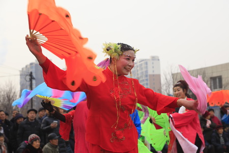 Luannan County - February 7, 2017: Chinese folk Yangko performance, Luannan County, Hebei Province, Chinaのeditorial素材