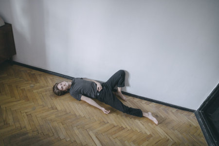 a very lonely guy at home suffers from the fact that he is alone and goes crazy day
