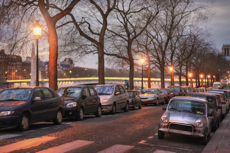 Quai de Bethune in the evening. Paris. Franceの写真素材