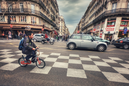 France, Paris - March 2008: Crosswalk on rue Etienne Marcel (rue Aux Ours) and Boulevard de Sebastopolのeditorial素材