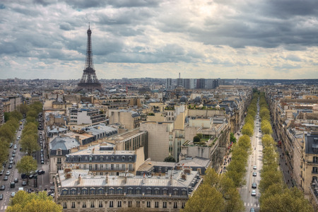 View from the Arc de Triomphe on the Eiffel tower and Avenue Kleber. Paris. Franceの写真素材