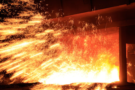 Steelmaking workshop?sparks fly, very beautiful