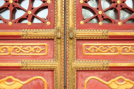 The ancient Chinese building doors and Windowsの写真素材