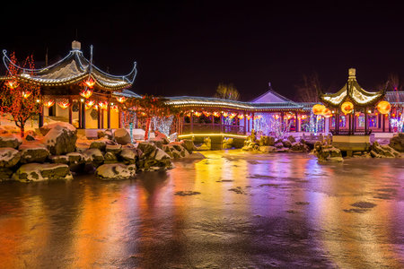 Chinese traditional buildings at nightのeditorial素材