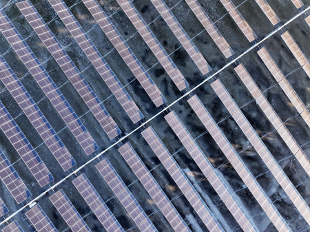 Solar photovoltaic panels on the water, solar photovoltaic system, photovoltaic power system