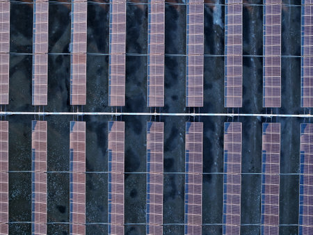 Solar photovoltaic panels on the water, solar photovoltaic system, photovoltaic power systemの写真素材