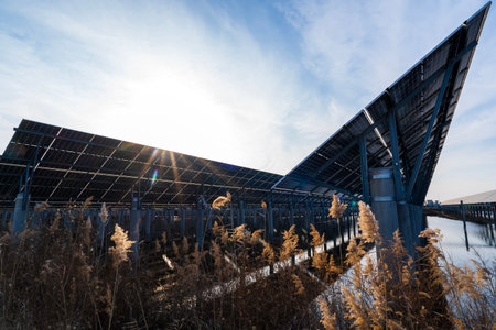 Solar photovoltaic panels on the water, solar photovoltaic system, photovoltaic power systemの写真素材