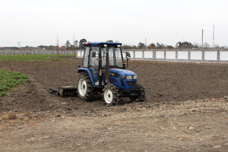 spring ploughingのeditorial素材