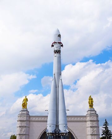 Moscow, Russia - may 5, 2019. VDNH (VDNKh, VVC) - Exhibition of Achievements of National Economy. Pavilion Space and Vostok (East) - three-stage launch vehicle for launching spacecraft.のeditorial素材