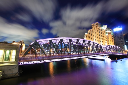 waibaidu bridge in shanghai at nightのeditorial素材