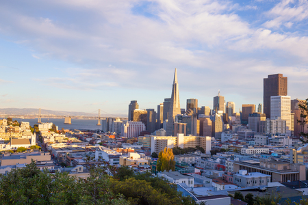 modern buildings in midtown of san francisco in cloud skyのeditorial素材