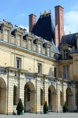 Chateau de Fontainebleau near Paris のeditorial素材