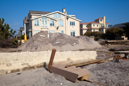 FAR ROCKAWAY, NY - NOVEMBER 11: Destroyed beach house in the aftermath of Hurricane Sandy on November 11, 2012 in Far Rockaway, NY  のeditorial素材