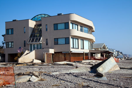 FAR ROCKAWAY, NY - NOVEMBER 11: Destroyed beach house in the aftermath of Hurricane Sandy on November 11, 2012 in Far Rockaway, NY  のeditorial素材