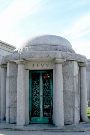Mausoleum at the Washington Jewish cemetery in Brooklyn, New Yorkのeditorial素材