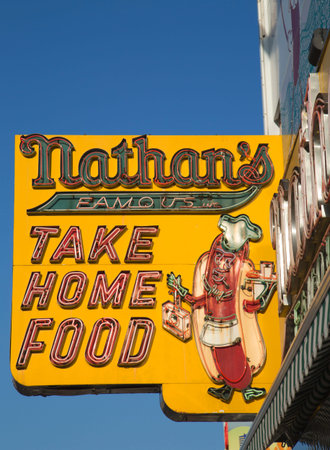 BROOKLYN, NEW YORK - MAY 17 The Nathan s original restaurant sign on May 17, 2014 at Coney Island, New York  The original Nathan s still exists on the same site that it did in 1916 のeditorial素材