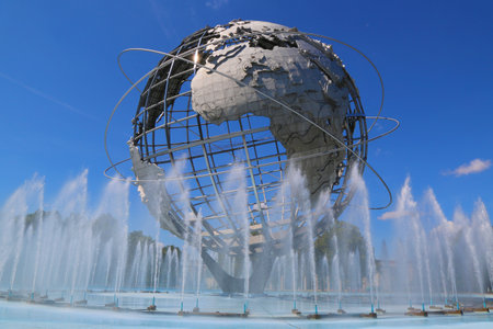 NEW YORK - AUGUST 18: 1964 New York World s Fair Unisphere in Flushing Meadows Park on August 18, 2014. It is the world\\のeditorial素材