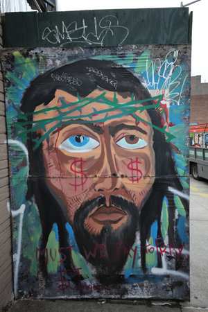 NEW YORK - NOVEMBER 4: Mural art at East Williamsburg in Brooklyn on November 4, 2014. Outdoor art gallery known as the Bushwick Collective has most diverse collection of street art in Brooklynのeditorial素材