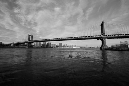 NEW YORK - NOVEMBER 9: Manhattan Bridge on November 9, 2014.The Manhattan Bridge is a suspension bridge that crosses the East River, it was opened on December 31, 1909 and was designed by Leon Moisseiffのeditorial素材