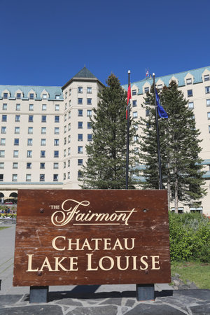 LAKE LOUISE, CANADA - JULY 27: View of the famous Fairmont Chateau Lake Louise Hotel on July 27, 2014. Lake Louise is the second most-visited destination in the Banff National Parkのeditorial素材