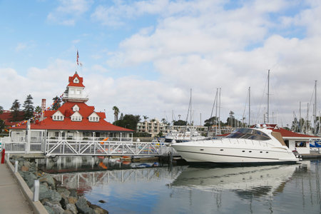 CORONADO, CALIFORNIA - SEPTEMBER 27, 2014: The historic former Hotel Del Coronado boathouse on Coronado Island. Now it occupied by Bluewater Boathouse Seafood Grillのeditorial素材