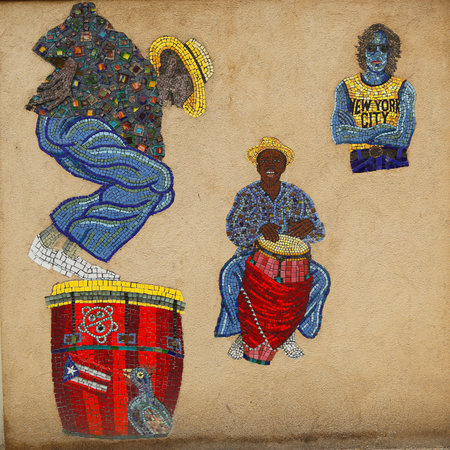 NEW YORK - MARCH 26, 2015: Mosaic street art by artist Manny Vega at East Harlem in New Yorkのeditorial素材
