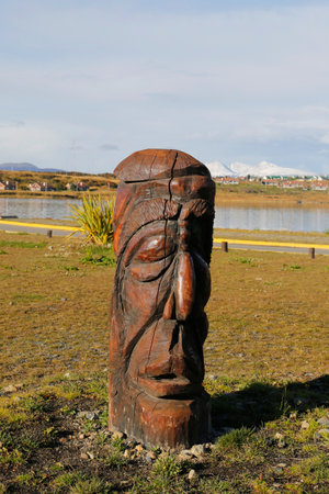 USHUAIA ARGENTINA  APRIL 2 2015: Carved wooden statue in Ushuaia Argentinaのeditorial素材