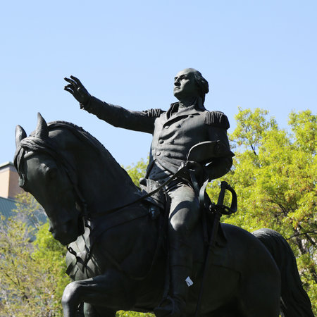 NEW YORK - MAY 7, 2015: General George Washington Equestrian Statue at Union Square in Manhattanのeditorial素材