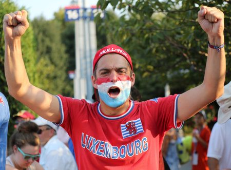 NEW YORK - SEPTEMBER 1, 2015: Luxembourg tennis fan during  US Open 2015 at Billie Jean King National Tennis Center in New Yorkのeditorial素材