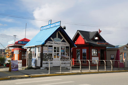 USHUAIA, ARGENTINA - APRIL 2, 2015: Tour agencies in Ushuaia port, Argentinaのeditorial素材