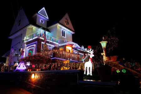 BROOKLYN, NEW YORK - DECEMBER 22, 2015: Christmas house decoration lights display in Brooklynのeditorial素材