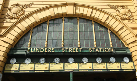 MELBOURNE, AUSTRALIA - JANUARY 25, 2016: Iconic Flinders Street Railway Station in Melbourne. It was completed in 1910 and is used by over 100,000 people each dayのeditorial素材