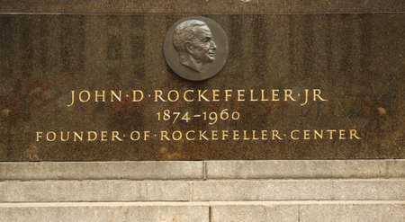 NEW YORK - MARCH 10, 2016: John D. Rockefeller, Jr. memorial plaque at Rockefeller Center. Rockefeller Center was built by the Rockefeller family during the Great Depression.のeditorial素材