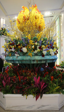 NEW YORK - MARCH 22, 2016: America the beautiful theme flower decoration during famous Macy s Annual Flower Show in the Macy s Herald Square in midtown Manhattanのeditorial素材