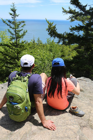 BAR HARBOR, MAINE - JULY 3, 2017: Hikers enjoy sunny day at Acadia National Parkのeditorial素材