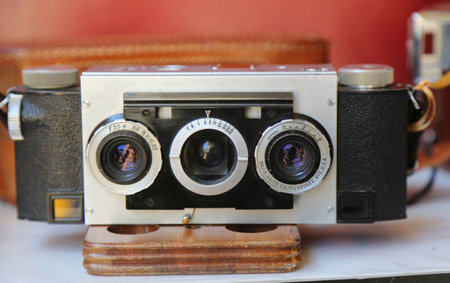 BROOKLYN, NEW YORK - AUGUST 13, 2017: Vintage photo camera at Brooklyn's largest flea market in DUMBO.のeditorial素材