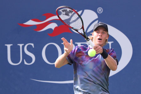 NEW YORK - AUGUST 28, 2017: Professional tennis player Denis Shapovalov of Canada in action during his US Open 2017 first round match at Billie Jean King National Tennis Center in New Yorkのeditorial素材