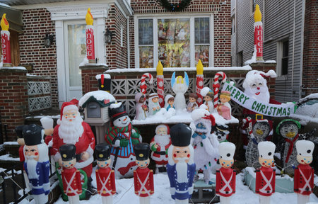 BROOKLYN, NEW YORK - DECEMBER 10, 2017: Christmas house decoration in Brooklyn, New York.のeditorial素材