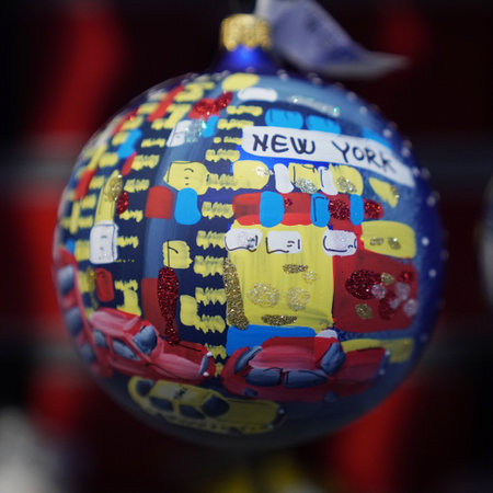 NEW YORK - DECEMBER 19, 2017: New York City themed Christmas ornaments on display in Manhattanのeditorial素材