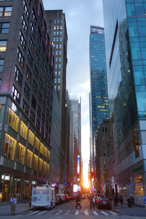 NEW YORK - JUNE 5, 2018: Sunset in midtown Manhattanのeditorial素材