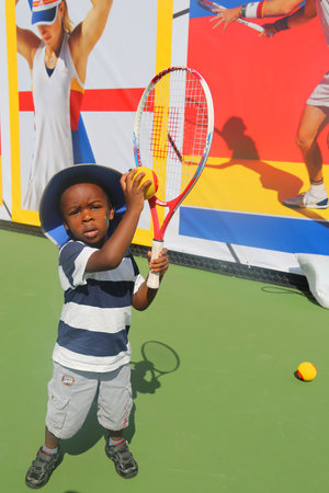 NEW YORK - AUGUST 26, 2017: Kids play mini tennis during 2017 Arthur Ashe Kids' Day at Billie Jean King National Tennis Center in New Yorkのeditorial素材