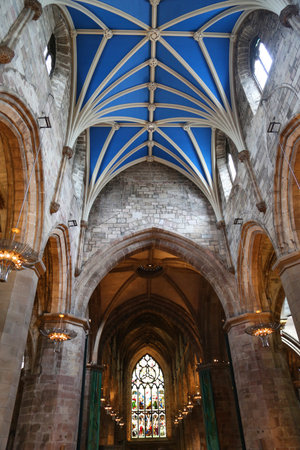 EDINBURGH, SCOTLAND - JULY 4, 2018: St Giles' Cathedral exterior in Edinburgh, Scotlandのeditorial素材