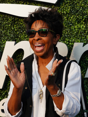 NEW YORK - AUGUST 27, 2018: American soul singer and songwriter Gladys Knight on the blue carpet before 2018 US Open opening night ceremony at Tennis Center in New Yorkのeditorial素材