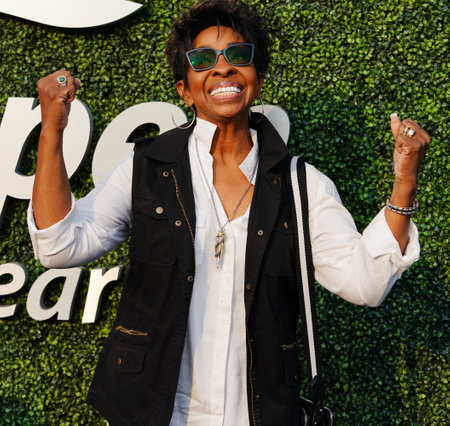 NEW YORK - AUGUST 27, 2018: American soul singer and songwriter Gladys Knight on the blue carpet before 2018 US Open opening night ceremony at Tennis Center in New Yorkのeditorial素材