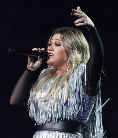 NEW YORK - AUGUST 27, 2018: Grammy Award Winning Superstar Kelly Clarkson sings during 2018 US Open Opening Night Act at National Tennis Center in New Yorkのeditorial素材